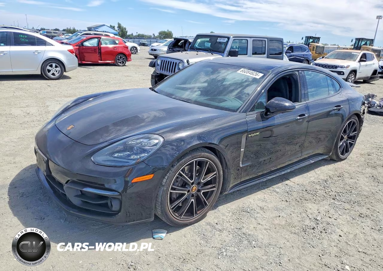 2022 Porsche Panamera 4 E-Hybrid