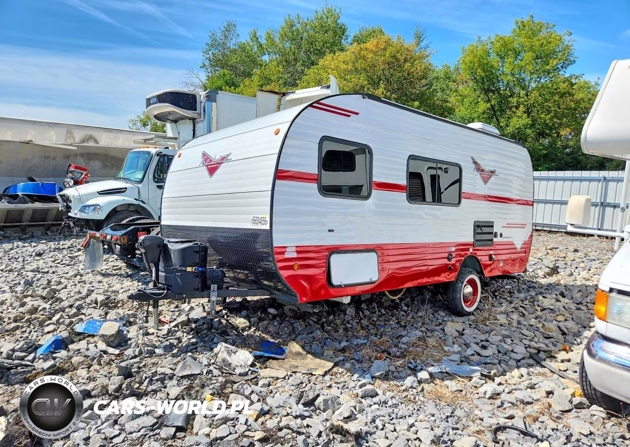 2021 Riverside Retro Camper – zdjęcie 1 z 9