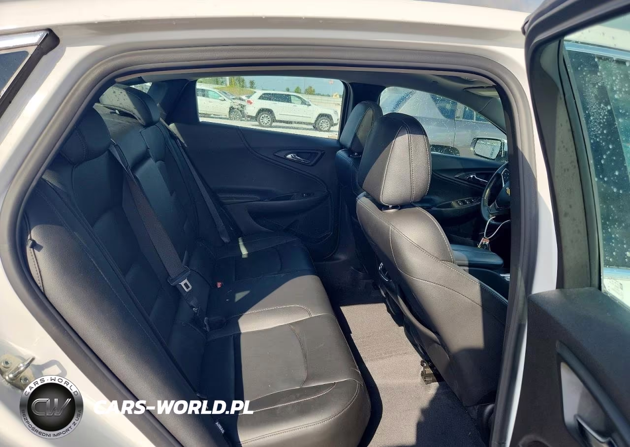 2020 Chevrolet Malibu Lt VIN:1G1ZD5ST4LF020570 - 10