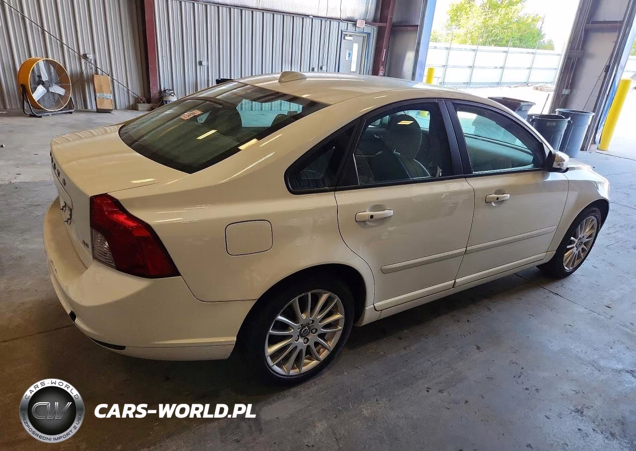 2010 Volvo S40 2.4I VIN:YV1390MS8A2510059 - 3