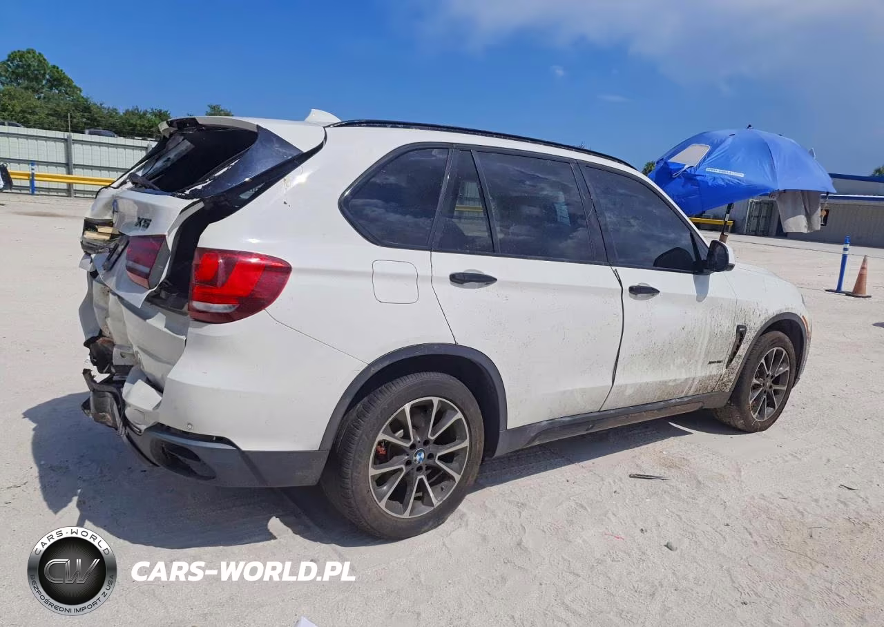 2018 BMW X5 xDrive35I VIN:5UXKR0C5XJ0X93359 - 3