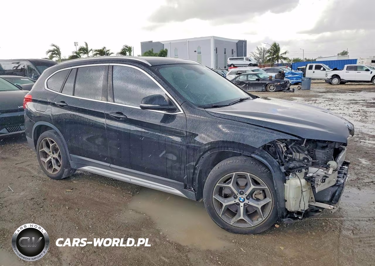 2018 BMW X1 Sdrive28I VIN:WBXHU7C32J5L05853 - 4