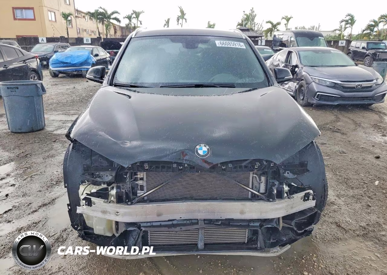 2018 BMW X1 Sdrive28I VIN:WBXHU7C32J5L05853 - 5
