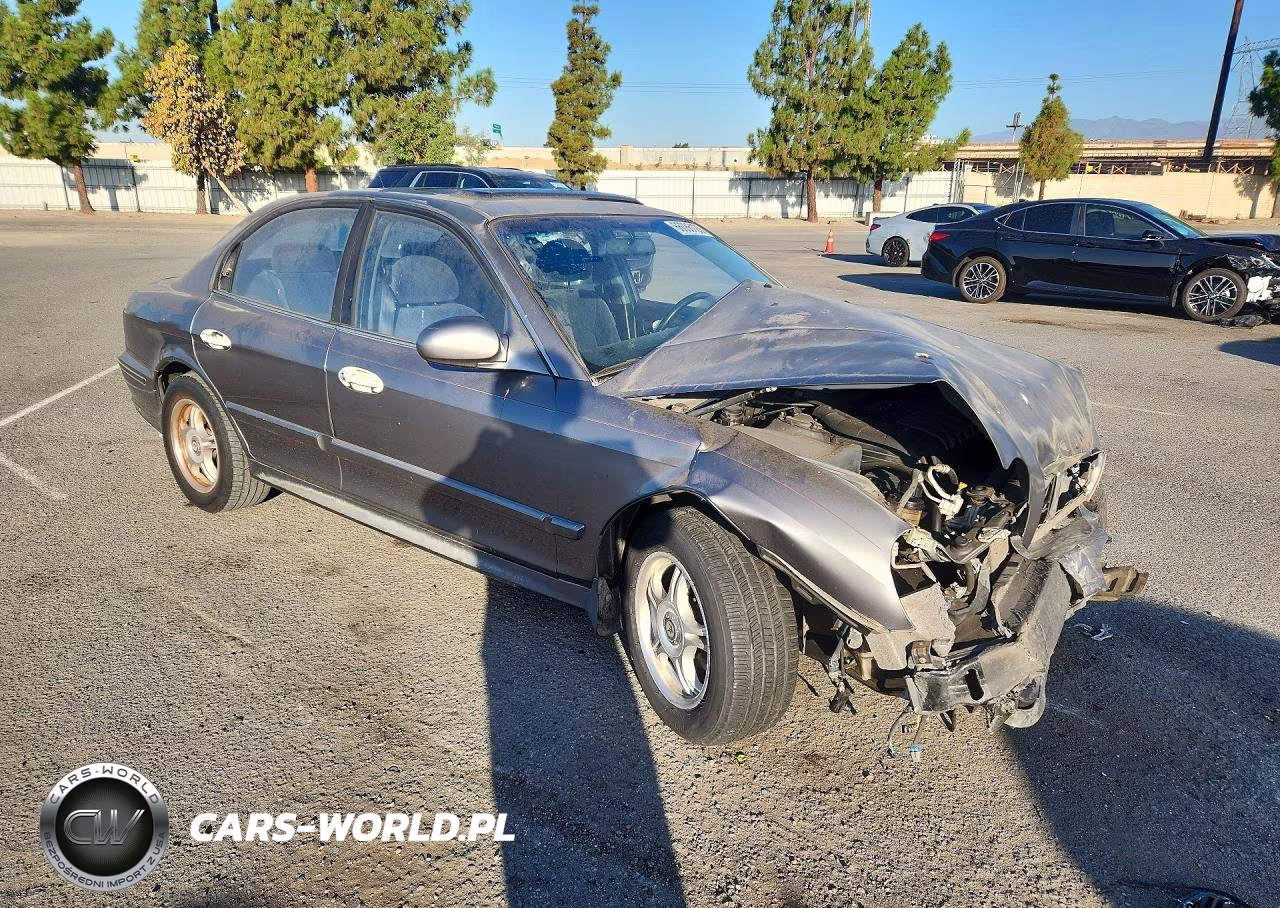 2003 Hyundai Sonata Base VIN:KMHWF25SX3A787788 - 4