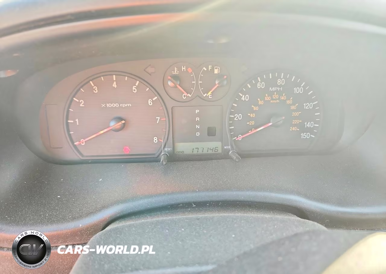 2003 Hyundai Sonata Base VIN:KMHWF25SX3A787788 - 9