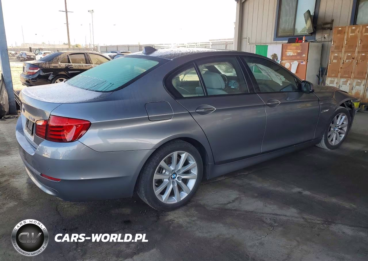 2012 BMW 528 I VIN:WBAXG5C51CDX02367 - 3