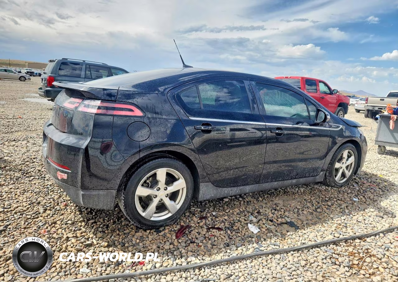 2014 Chevrolet Volt VIN:1G1RE6E4XEU132716 - 3