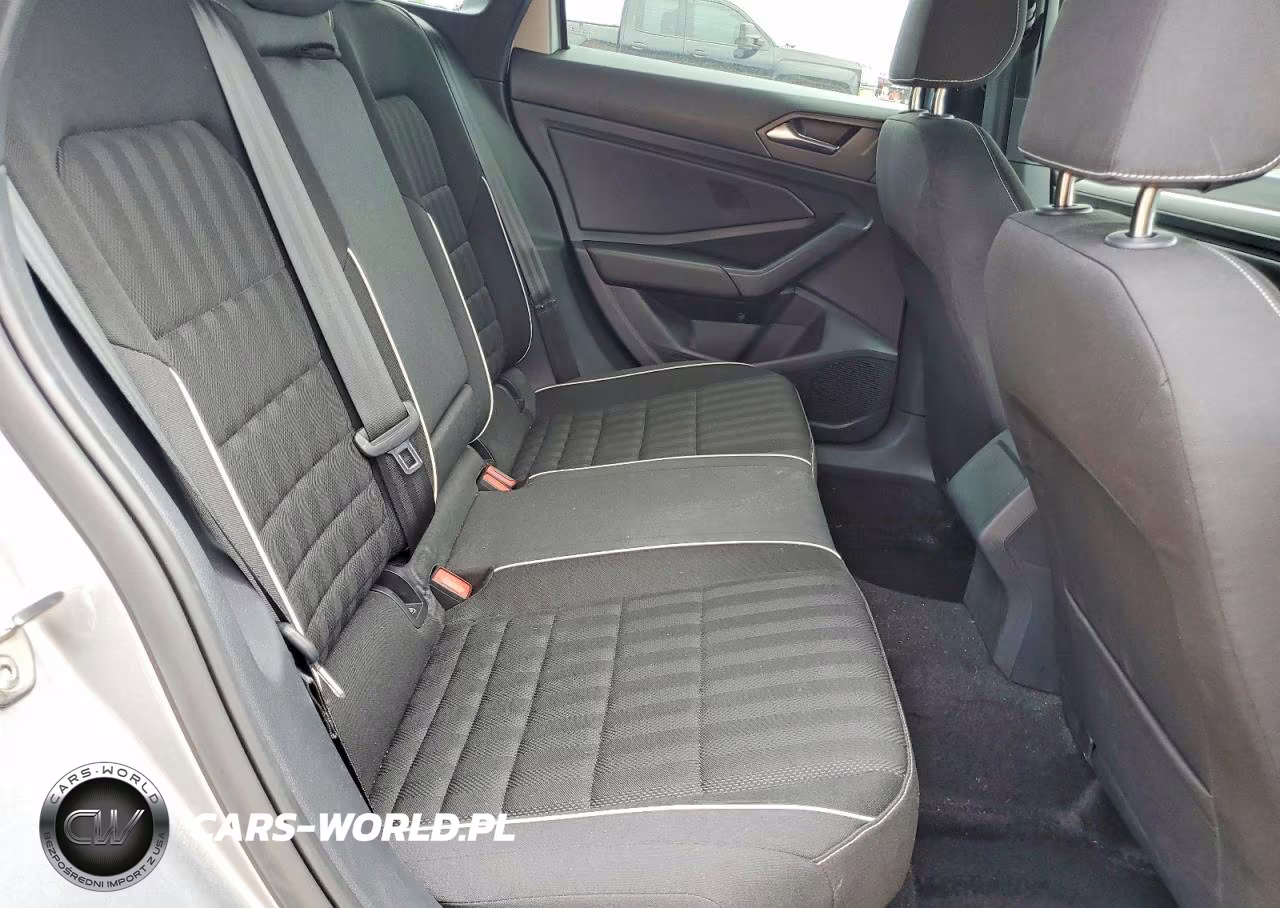 2023 Volkswagen Jetta Sport VIN:3VWBM7BU6PM044014 - 10