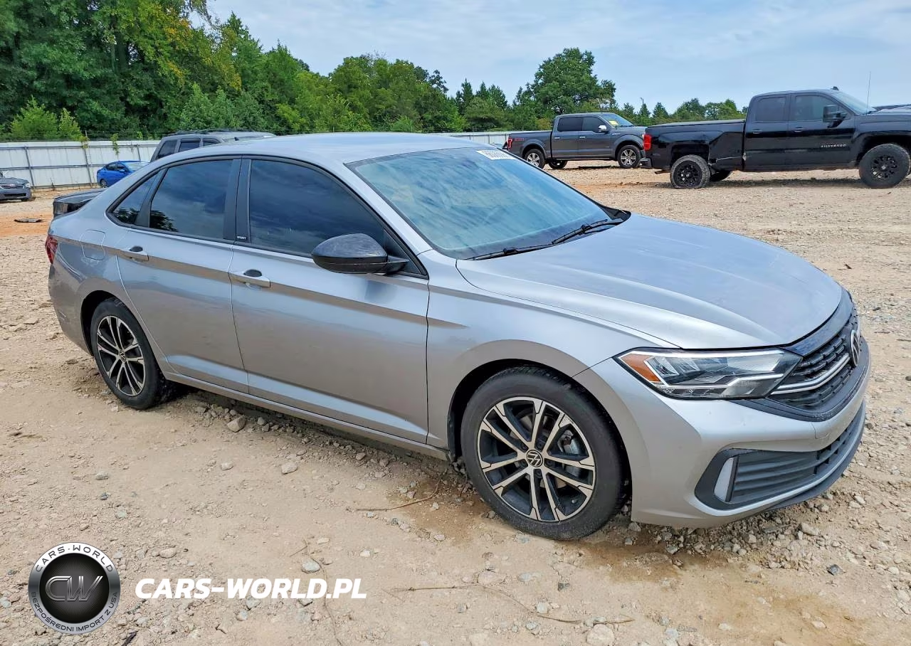 2023 Volkswagen Jetta Sport VIN:3VWBM7BU6PM044014 - 4