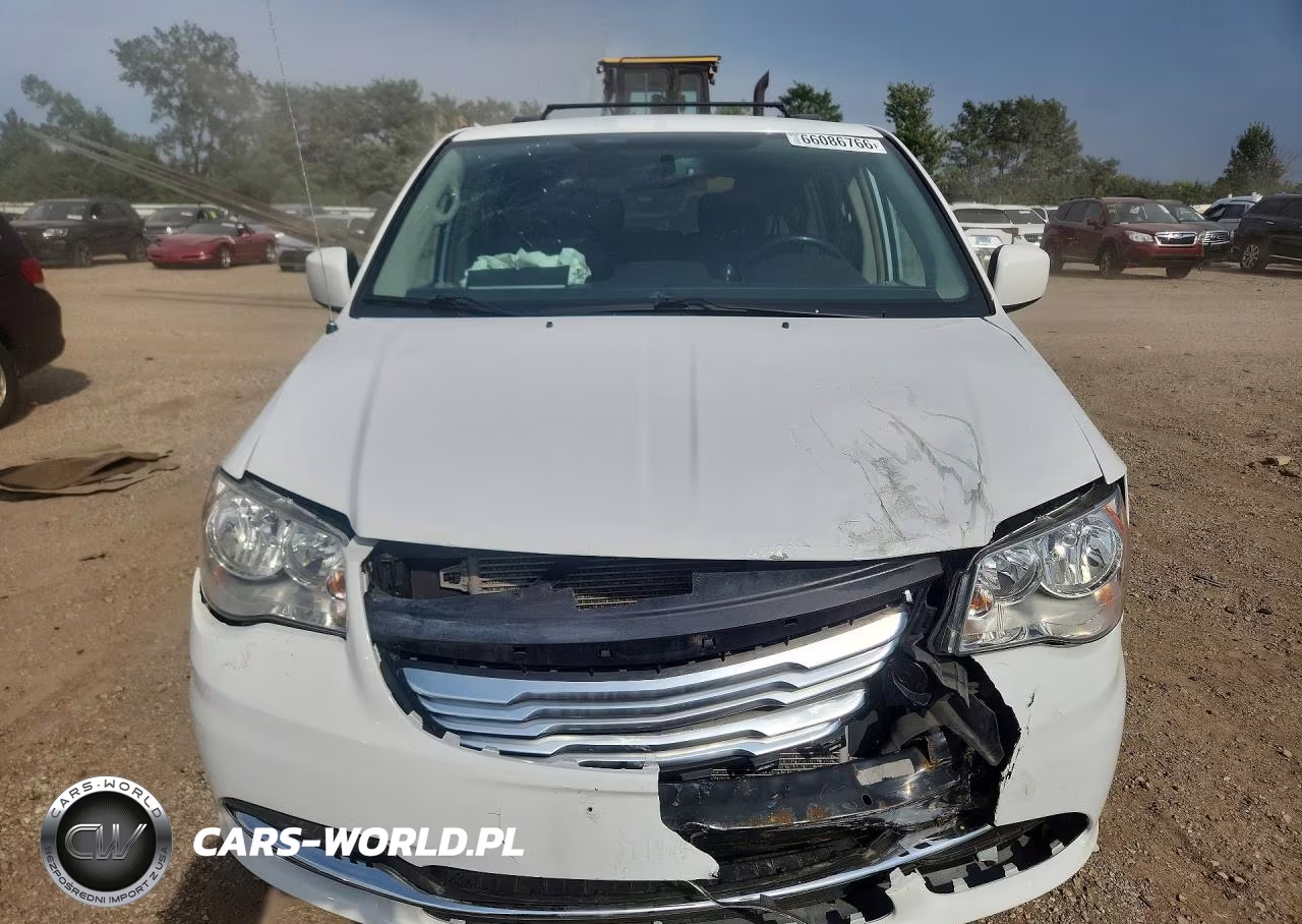 2014 Chrysler Town & Country Touring VIN:2C4RC1BG5ER192804 - 5