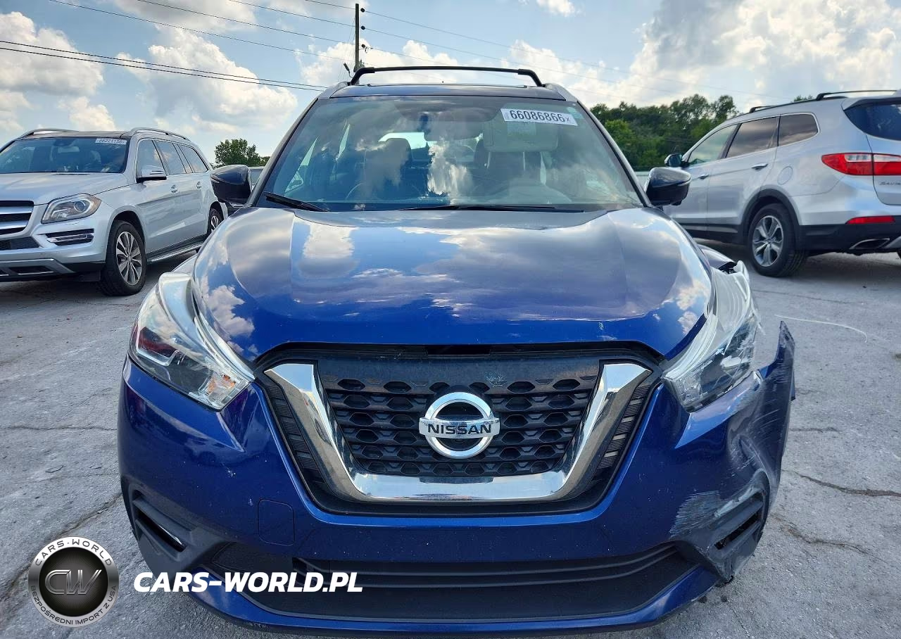 2019 Nissan Kicks Sr VIN:3N1CP5CU6KL554804 - 5