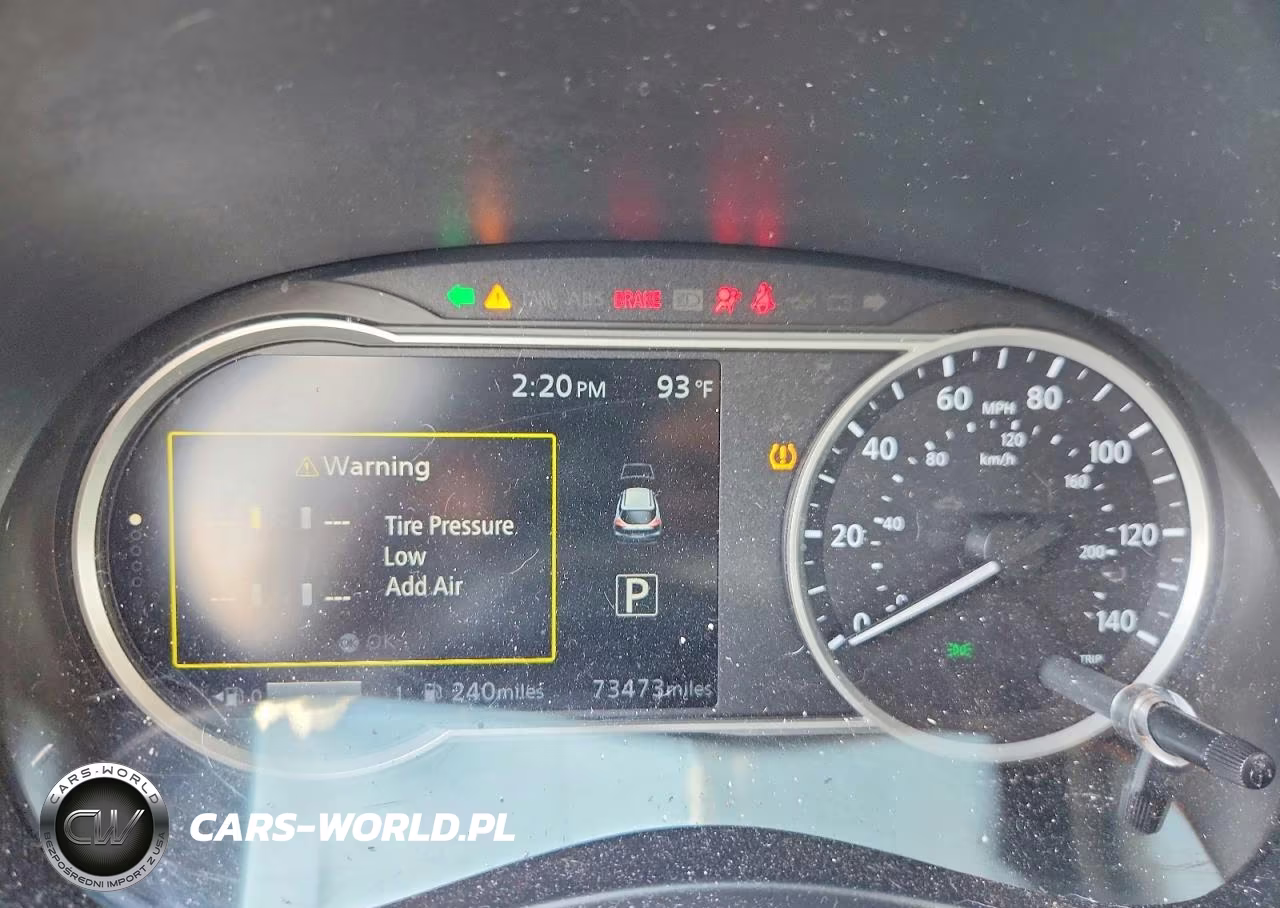 2019 Nissan Kicks Sr VIN:3N1CP5CU6KL554804 - 9