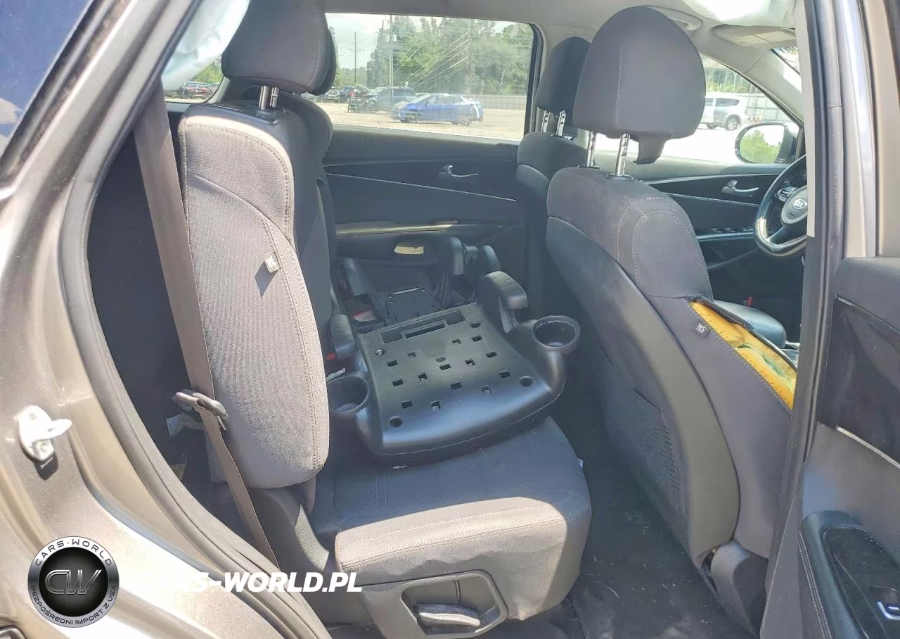 2018 Kia Sorento Lx VIN:5XYPGDA35JG349399 - 10