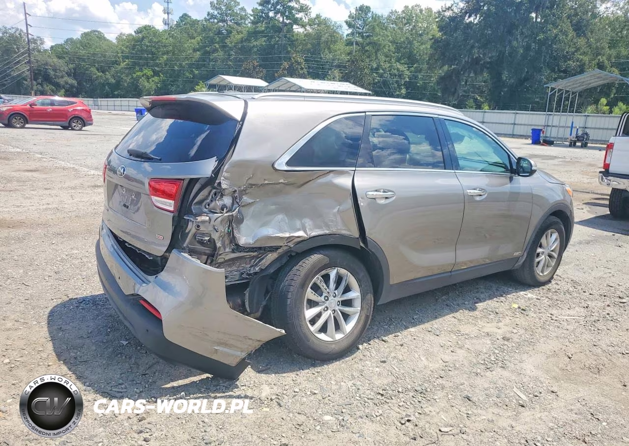 2018 Kia Sorento Lx VIN:5XYPGDA35JG349399 - 3