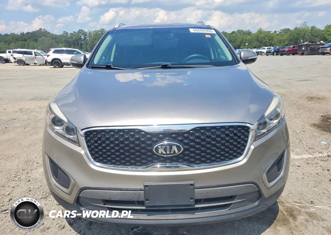 2018 Kia Sorento Lx VIN:5XYPGDA35JG349399 - 5