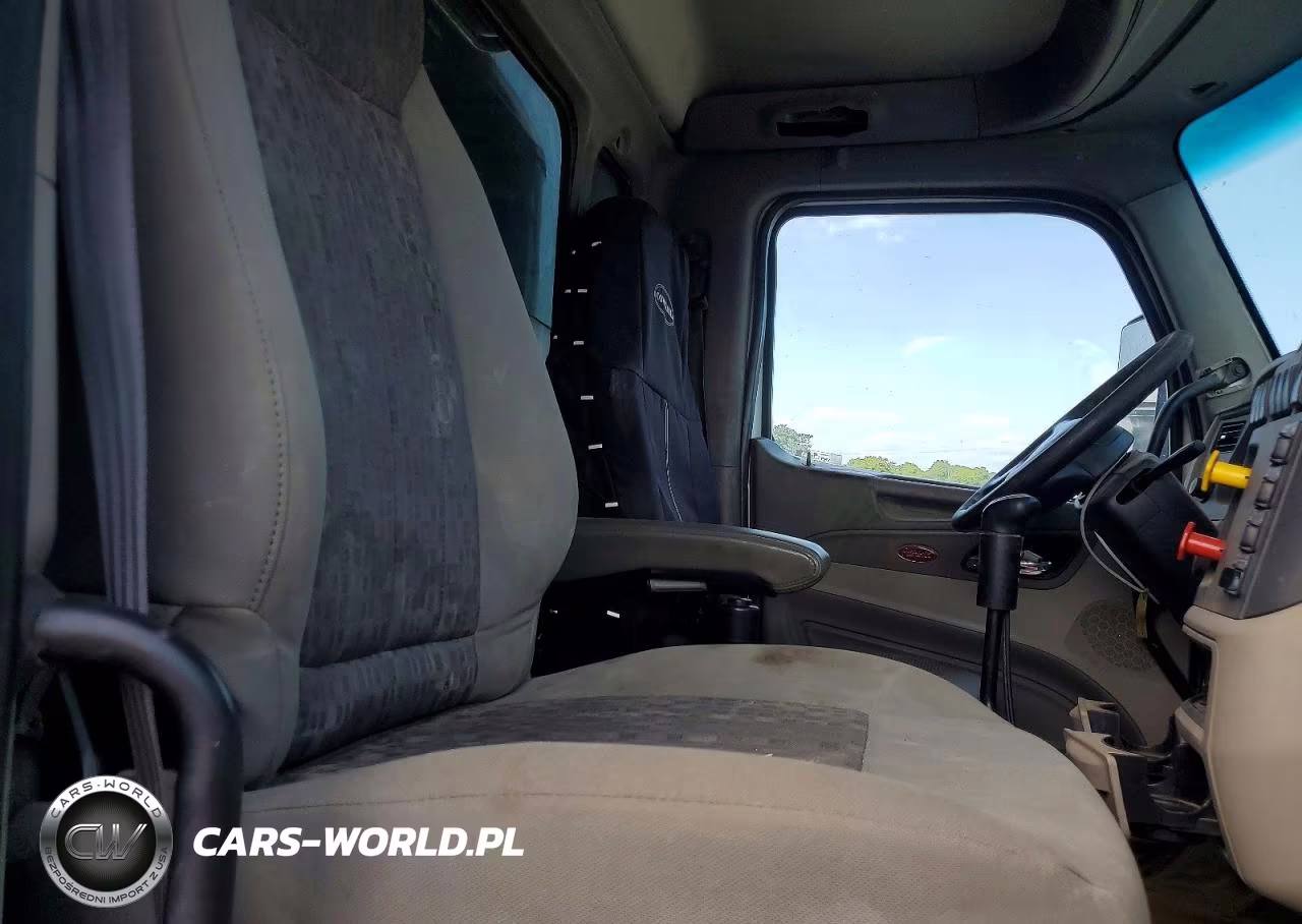2018 Peterbilt 579 Dump Truck VIN:1XPBDP9X3JD460719 - 13