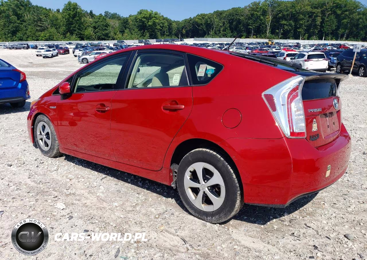 2013 Toyota Prius Two VIN:JTDKN3DU6D0352028 - 2