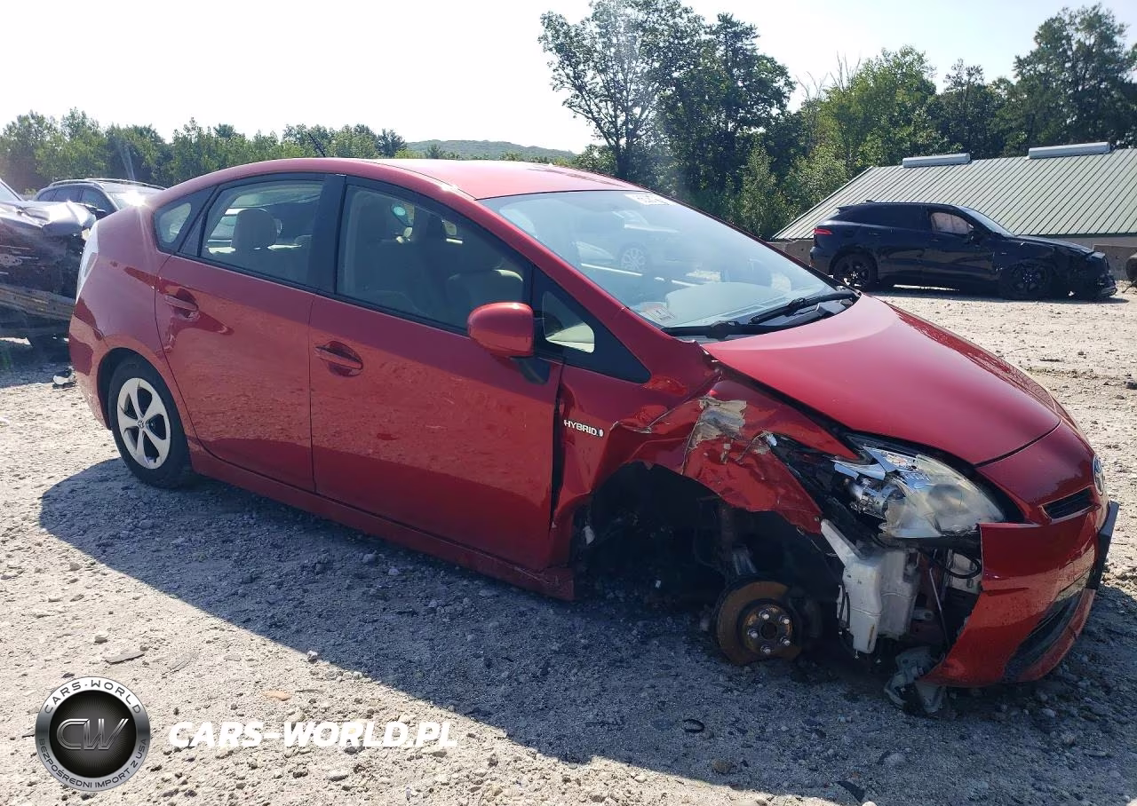 2013 Toyota Prius Two VIN:JTDKN3DU6D0352028 - 4