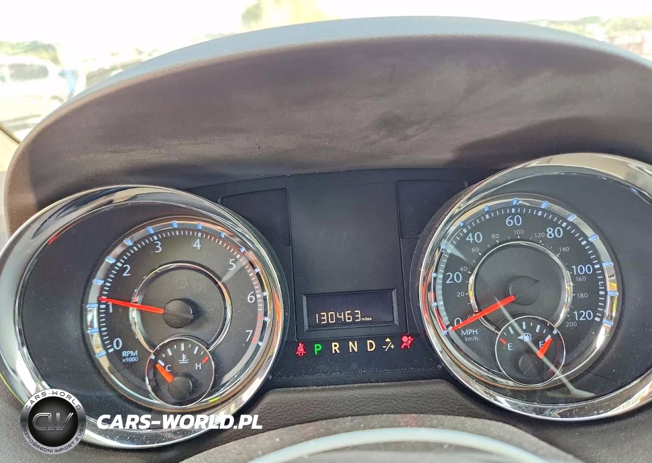 2016 Chrysler Town & Country Lx VIN:2C4RC1AG9GR120072 - 9