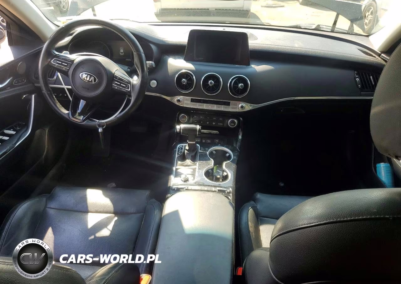 2018 Kia Stinger Premium VIN:KNAE25LA8J6014189 - 8