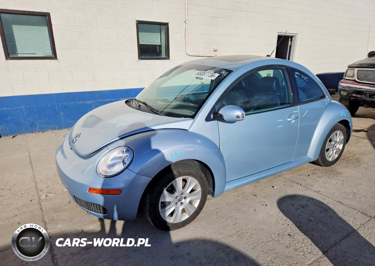 2009 Volkswagen New Beetle S