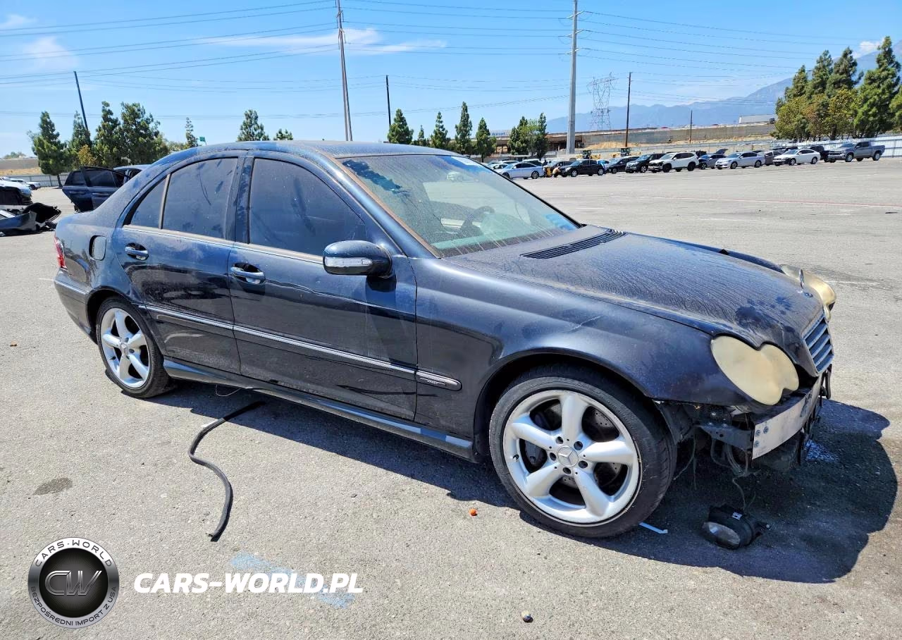 2005 Mercedes-Benz C 230K Sport Sedan VIN:WDBRF40J75F584289 - 4