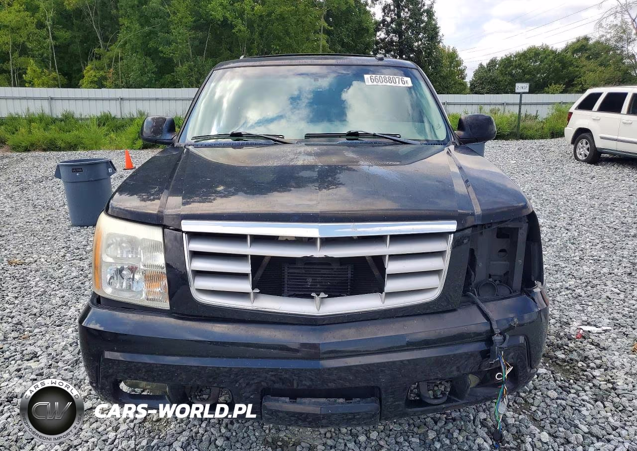 2002 Cadillac Escalade Luxury VIN:1GYEK63N82R276669 - 5
