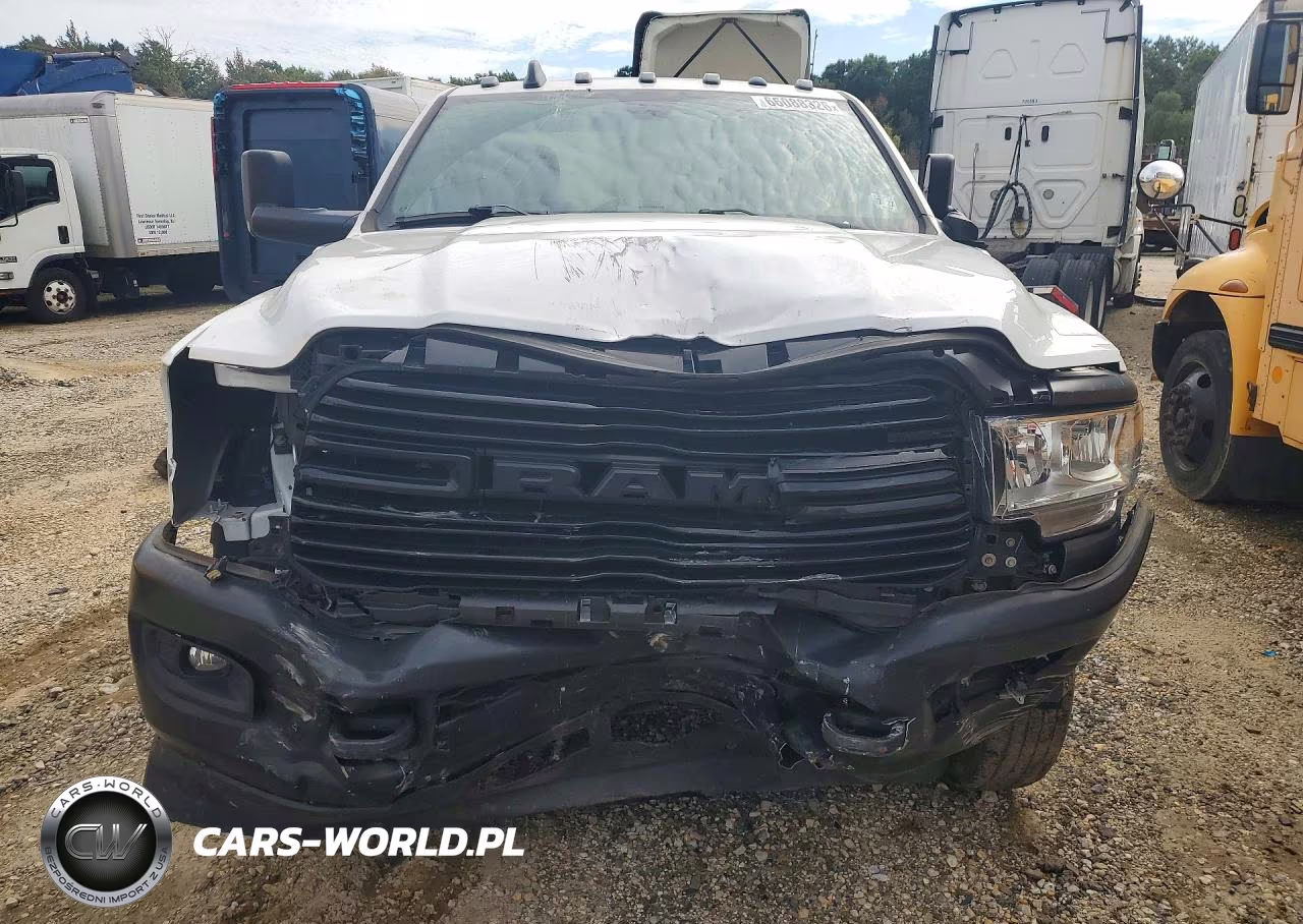2022 Ram 3500 VIN:3C7WRSBL7NG317962 - 5