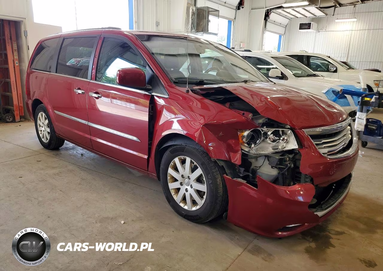 2015 Chrysler Town & Country Touring VIN:2C4RC1BGXFR698369 - 4