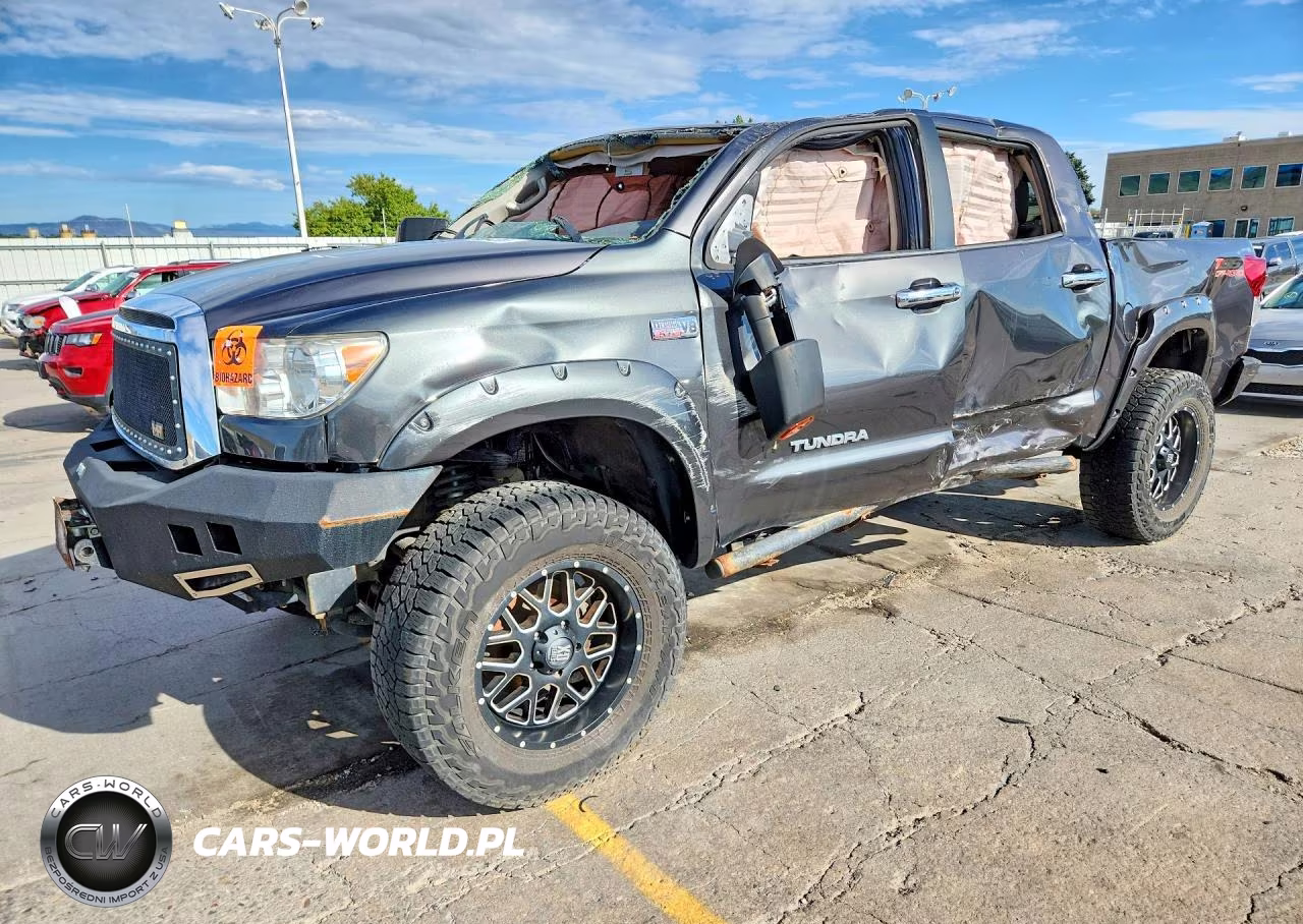 2013 Toyota Tundra Crewmax Sr5