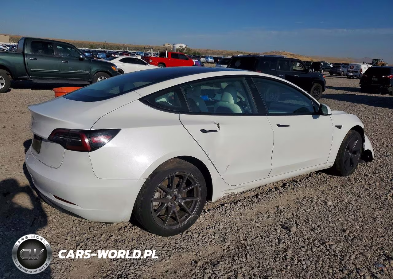 2023 Tesla Model 3 VIN:5YJ3E1EA2PF623749 - 3