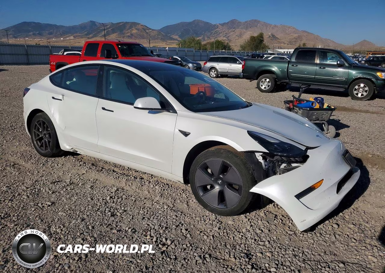 2023 Tesla Model 3 VIN:5YJ3E1EA2PF623749 - 4