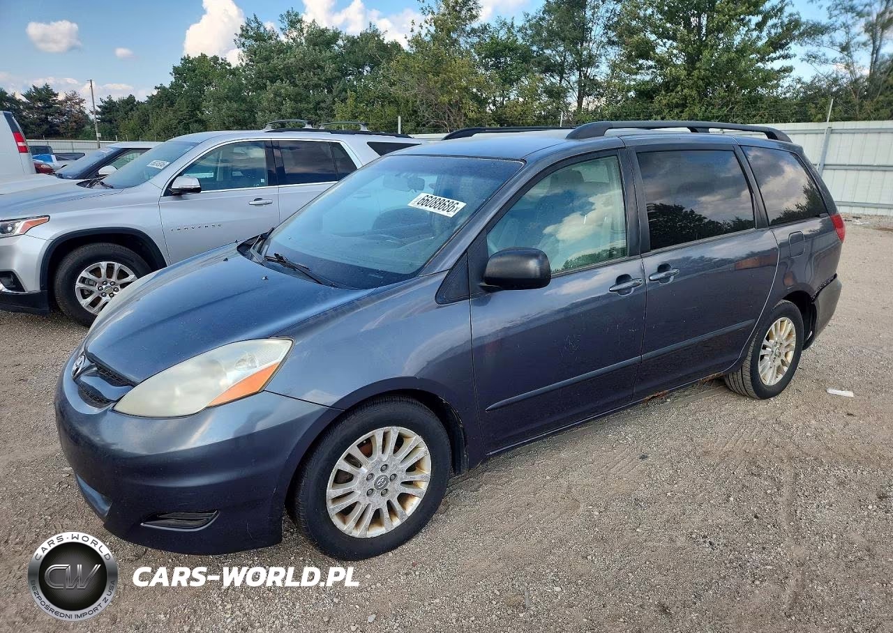 2008 Toyota Sienna Le 7-Passenger – zdjęcie 1 z 12