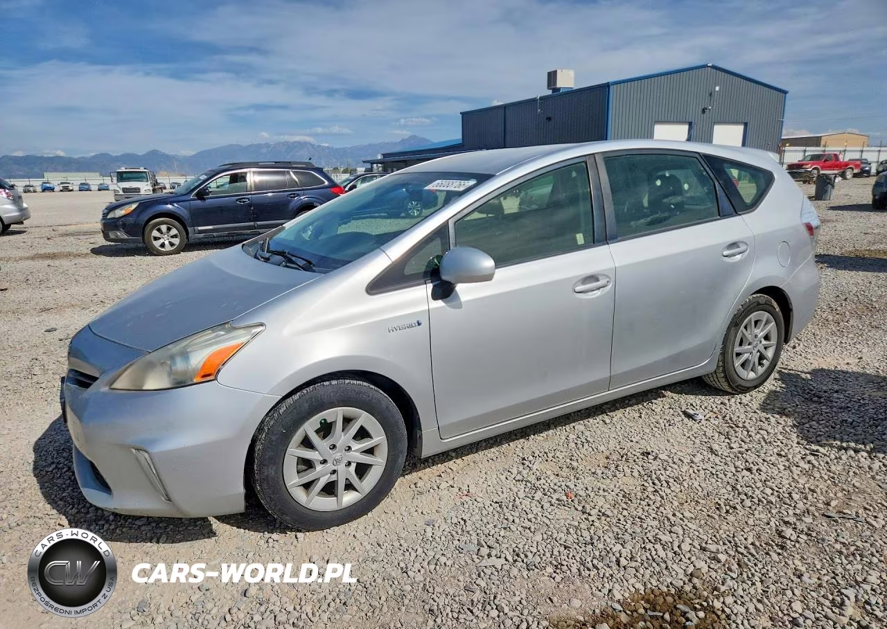 2012 Toyota Prius V Three – zdjęcie 1 z 12