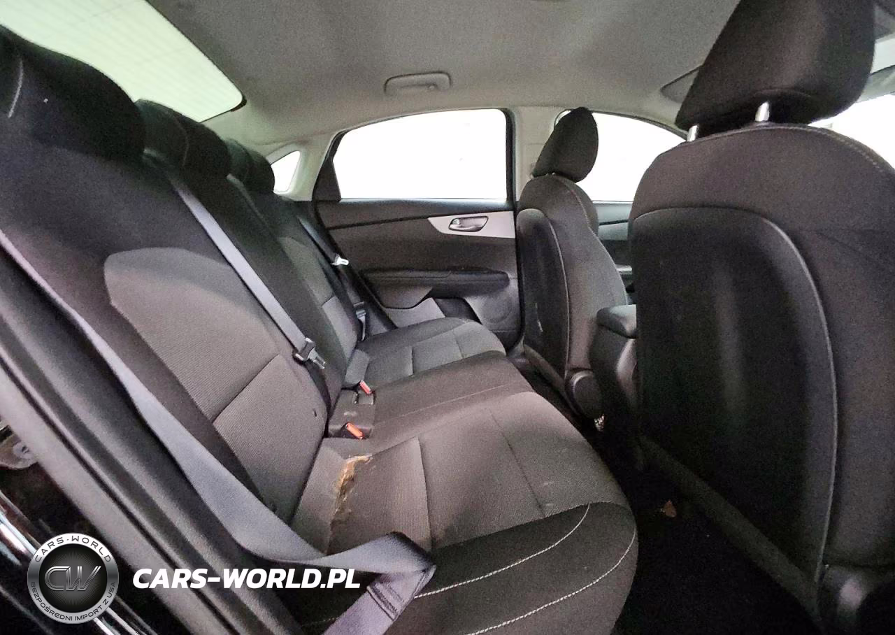 2024 Kia Forte Lxs VIN:3KPF24AD4RE705448 - 10