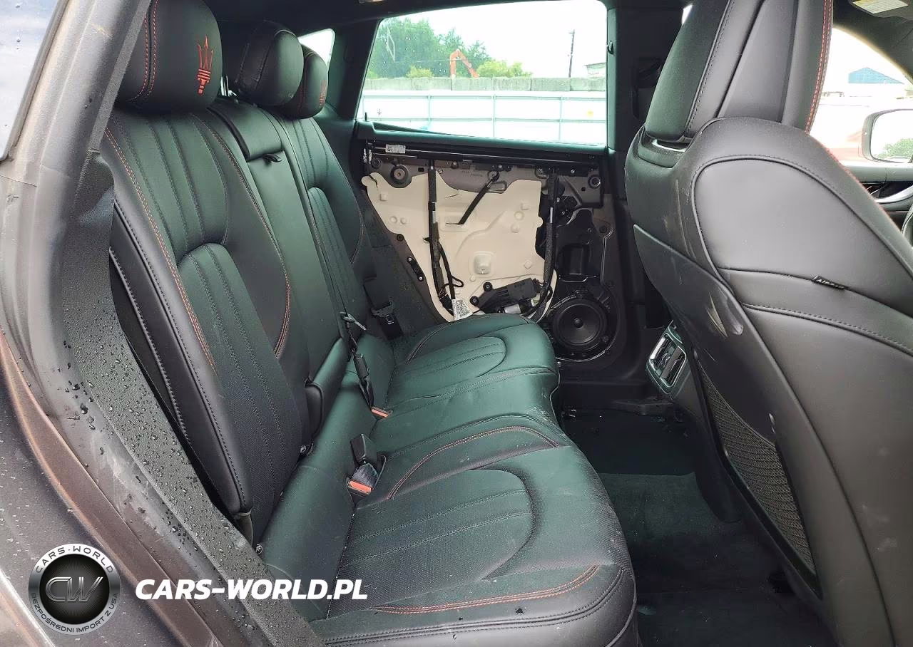 2024 Maserati Levante Modena VIN:ZN661XUM3RX446580 - 11