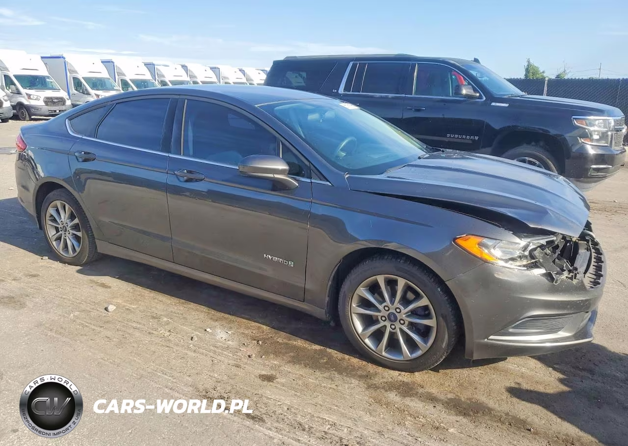 2017 Ford Fusion Se Hybrid VIN:3FA6P0LU4HR240433 - 4
