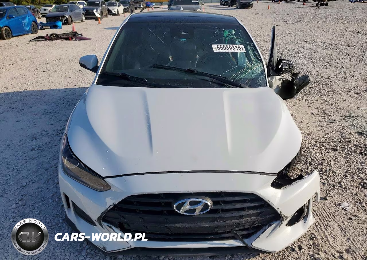 2021 Hyundai Veloster 2.0L Premium VIN:KMHTG6AF4MU032832 - 5