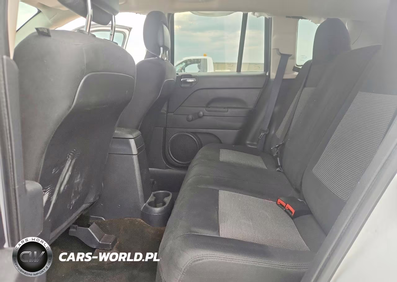 2014 Jeep Compass Sport VIN:1C4NJDBB0ED623031 - 11