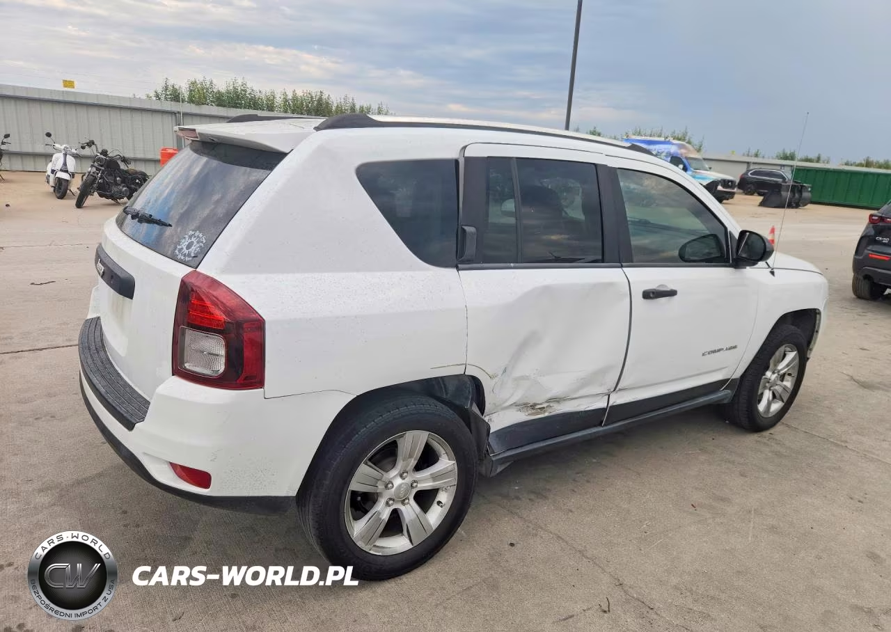 2014 Jeep Compass Sport VIN:1C4NJDBB0ED623031 - 3