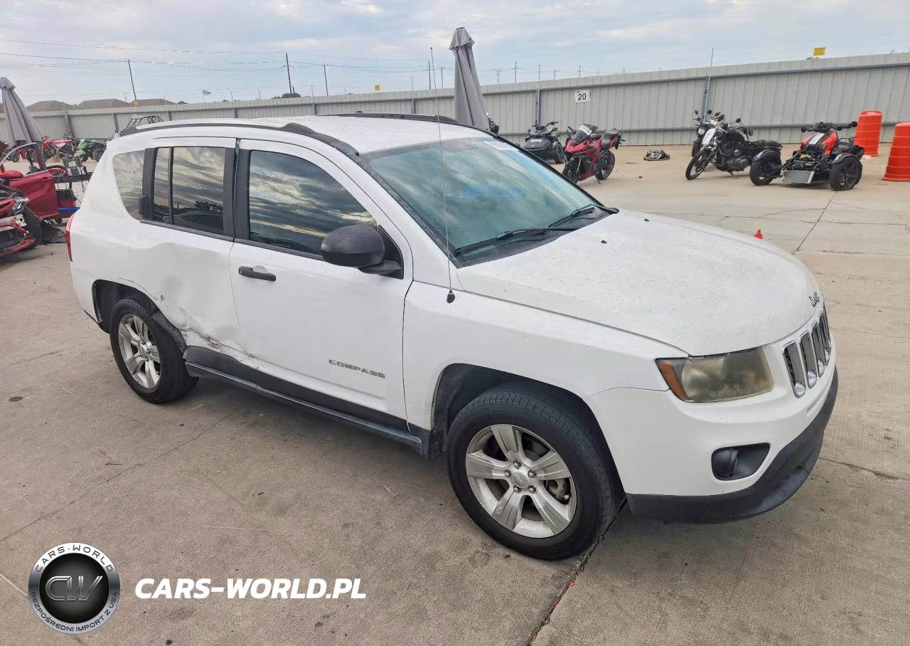 2014 Jeep Compass Sport VIN:1C4NJDBB0ED623031 - 4