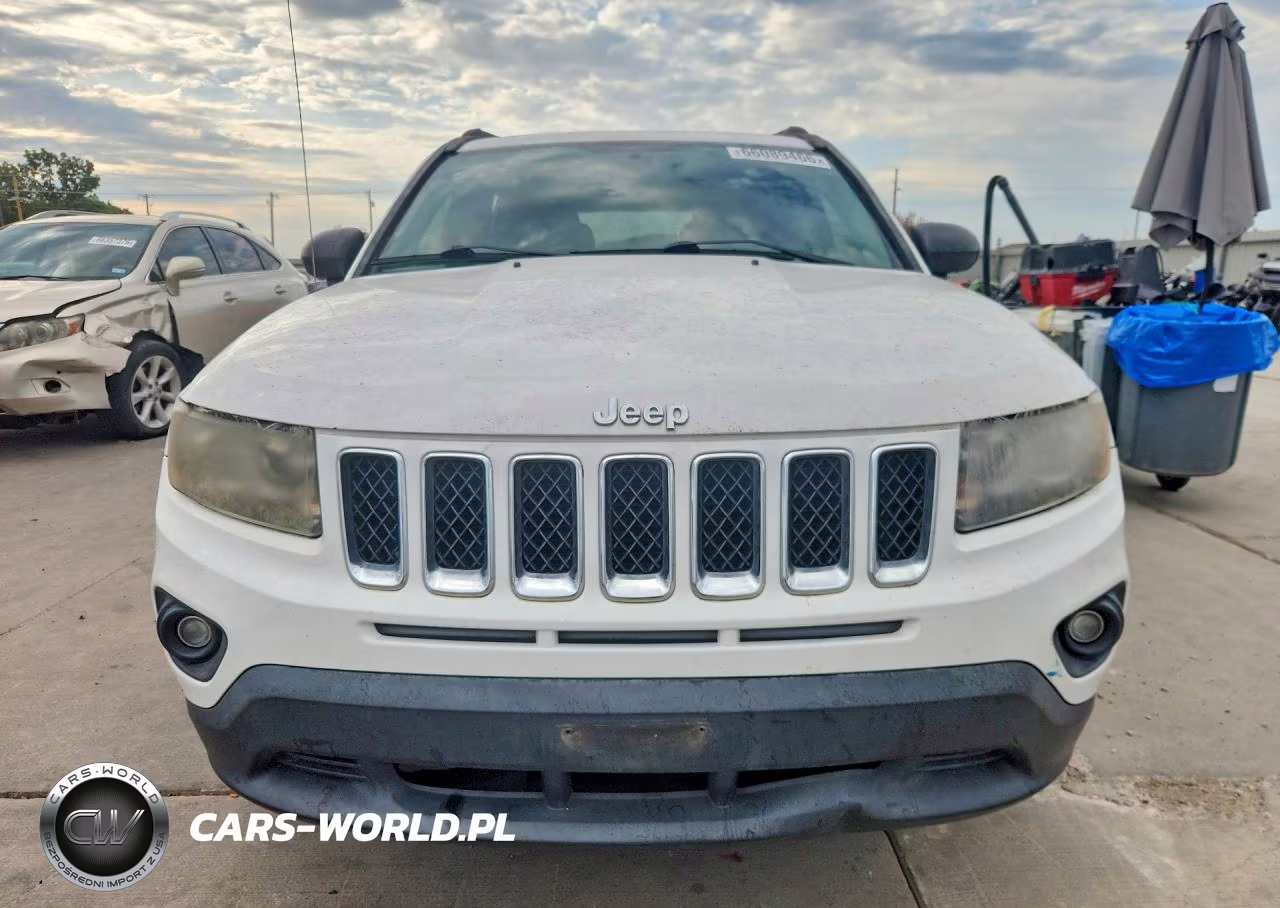 2014 Jeep Compass Sport VIN:1C4NJDBB0ED623031 - 5