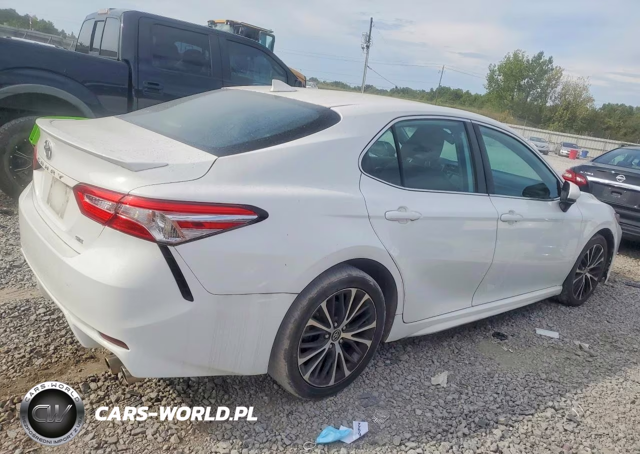 2020 Toyota Camry Se VIN:4T1G11AK1LU890342 - 3