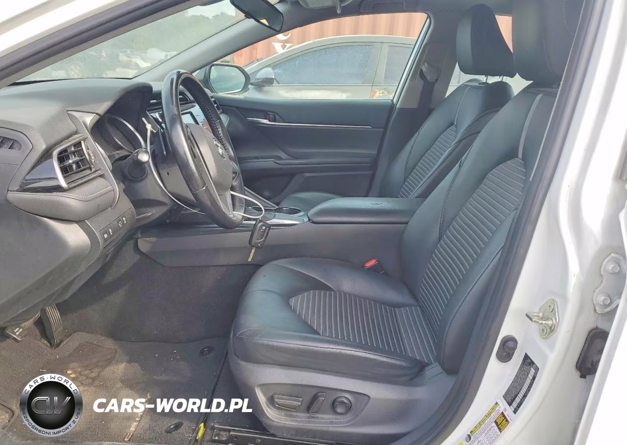 2020 Toyota Camry Se VIN:4T1G11AK1LU890342 - 7