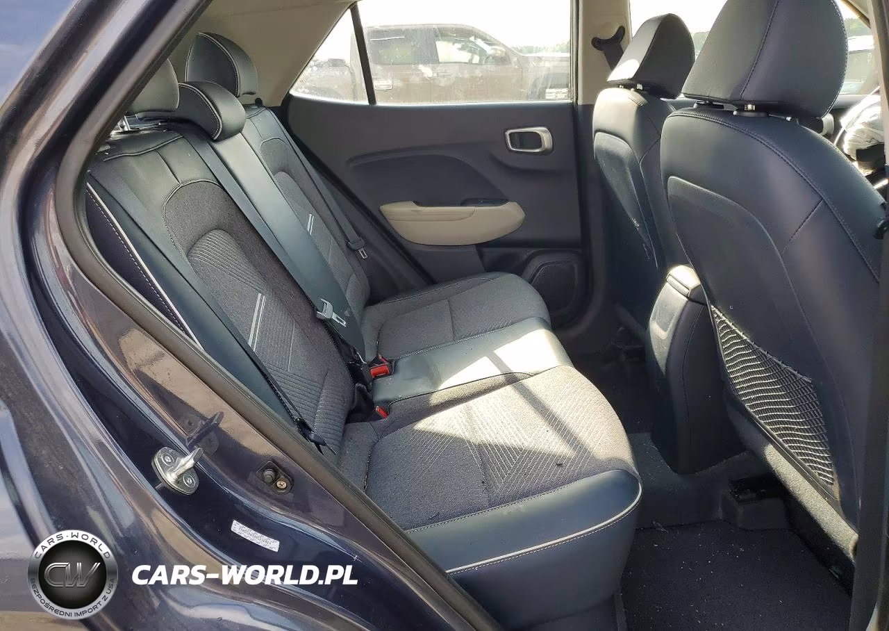 2023 Hyundai Venue Limited VIN:KMHRC8A32PU236864 - 10