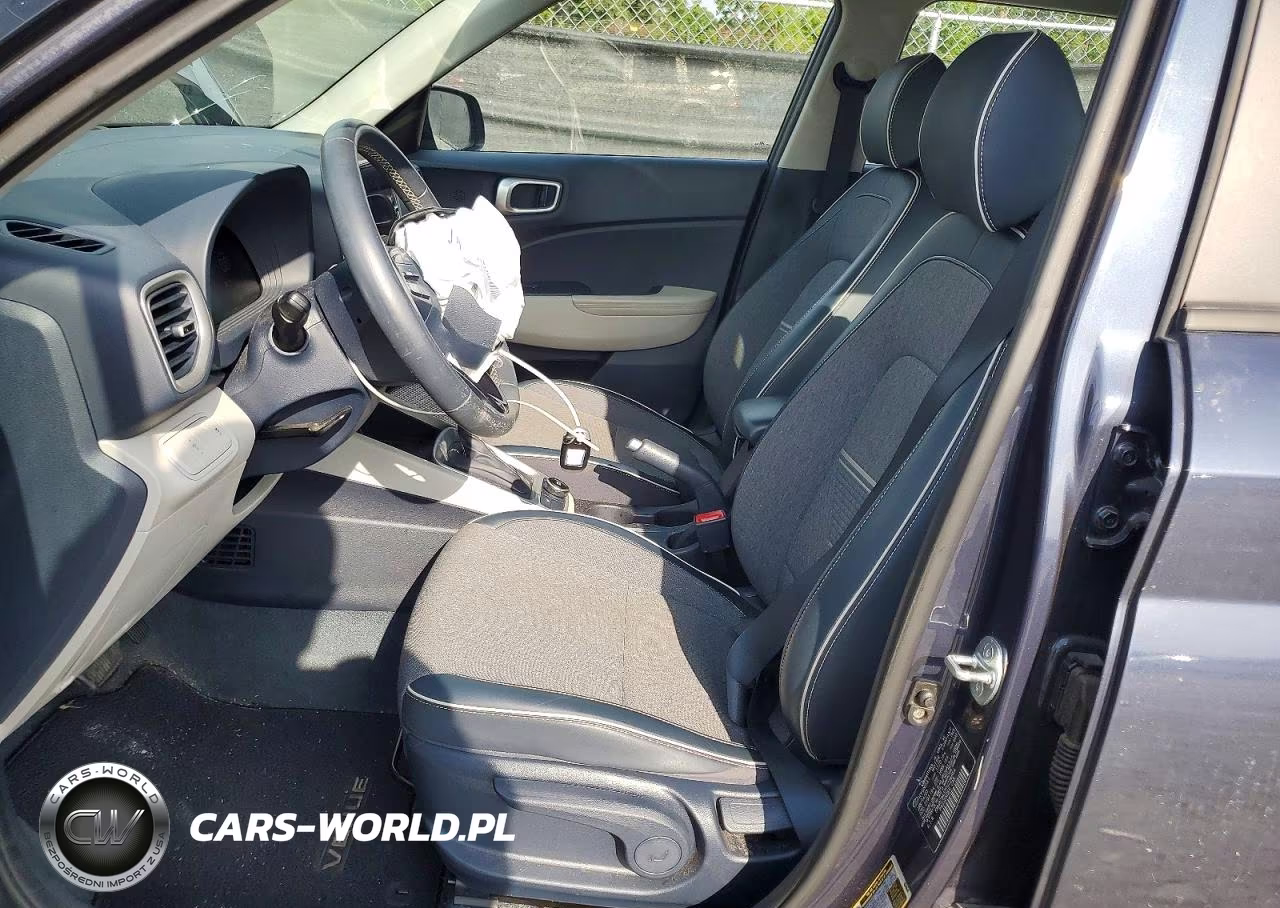 2023 Hyundai Venue Limited VIN:KMHRC8A32PU236864 - 7