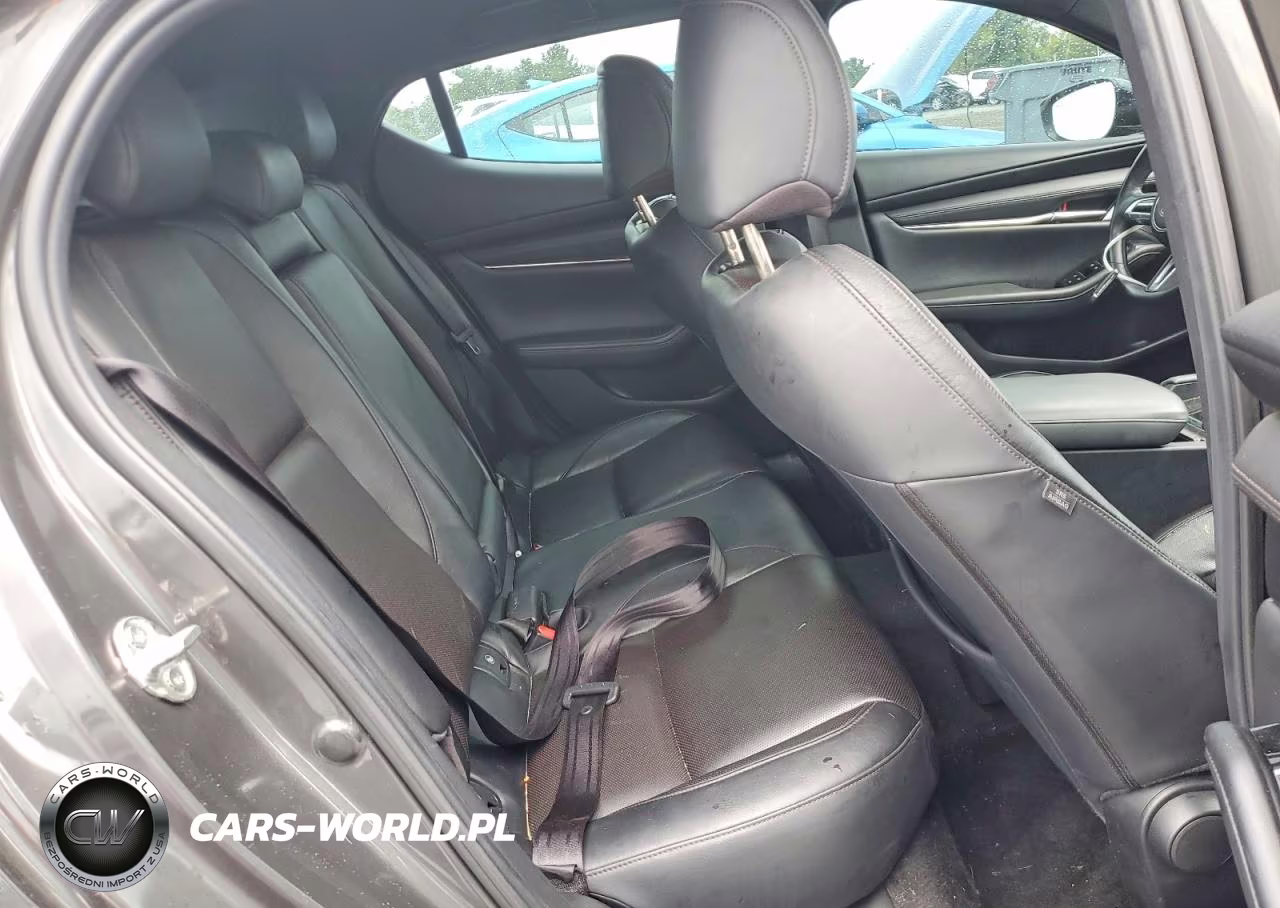 2021 Mazda 3 Premium Plus VIN:JM1BPBNY9M1403974 - 10