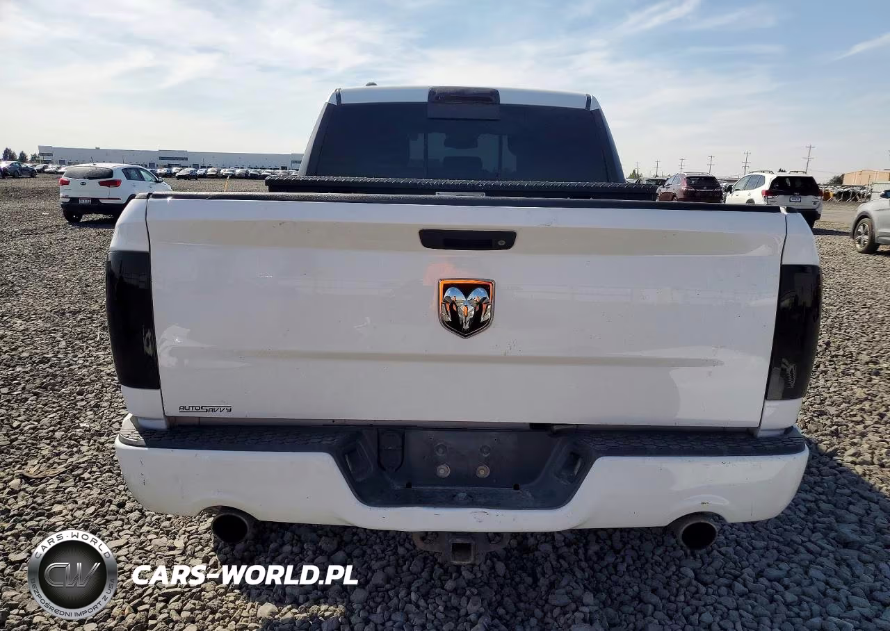 2016 Ram 1500 Sport VIN:1C6RR7HT7GS124888 - 6