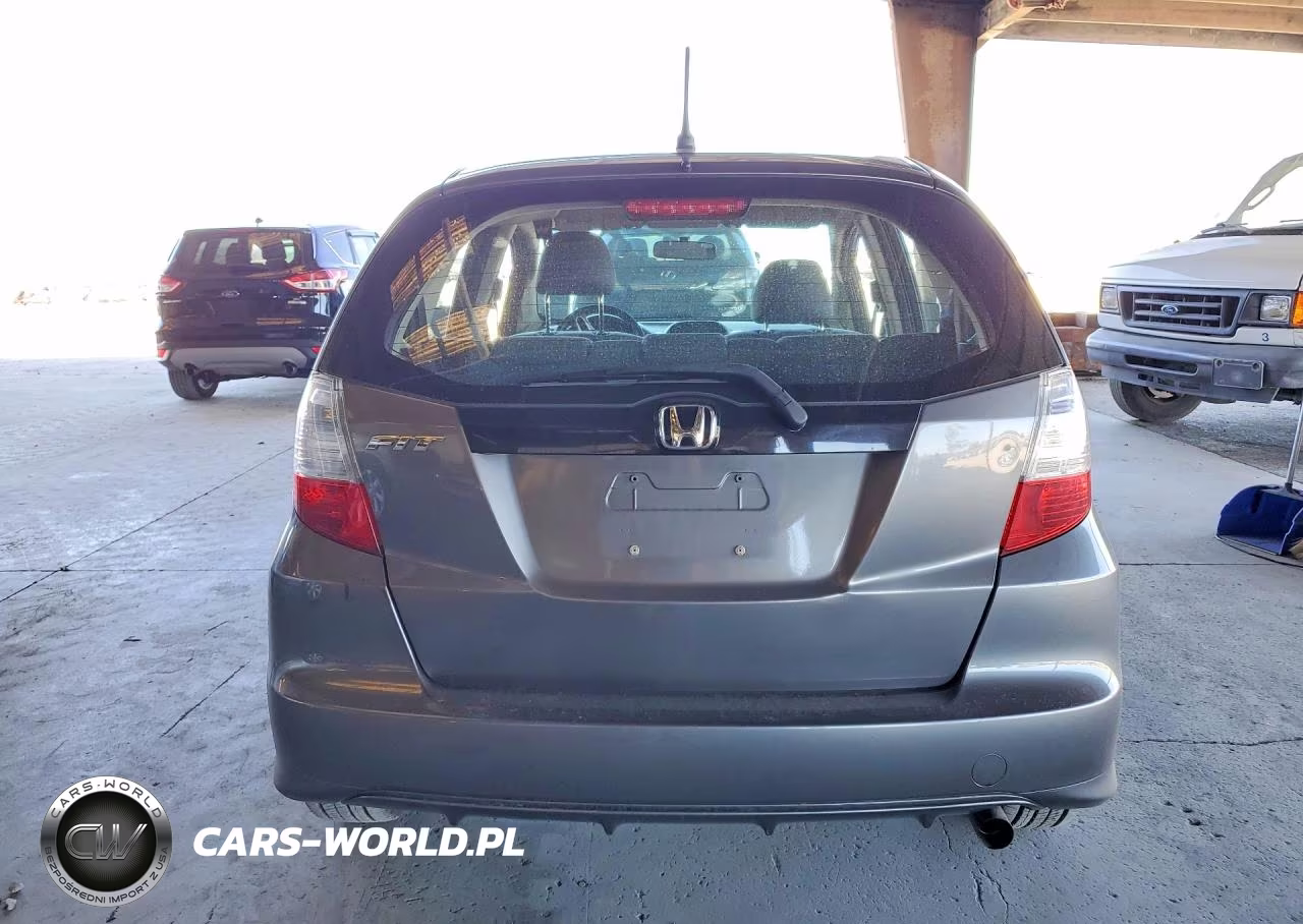2013 Honda Fit VIN:JHMGE8G30DC034165 - 6