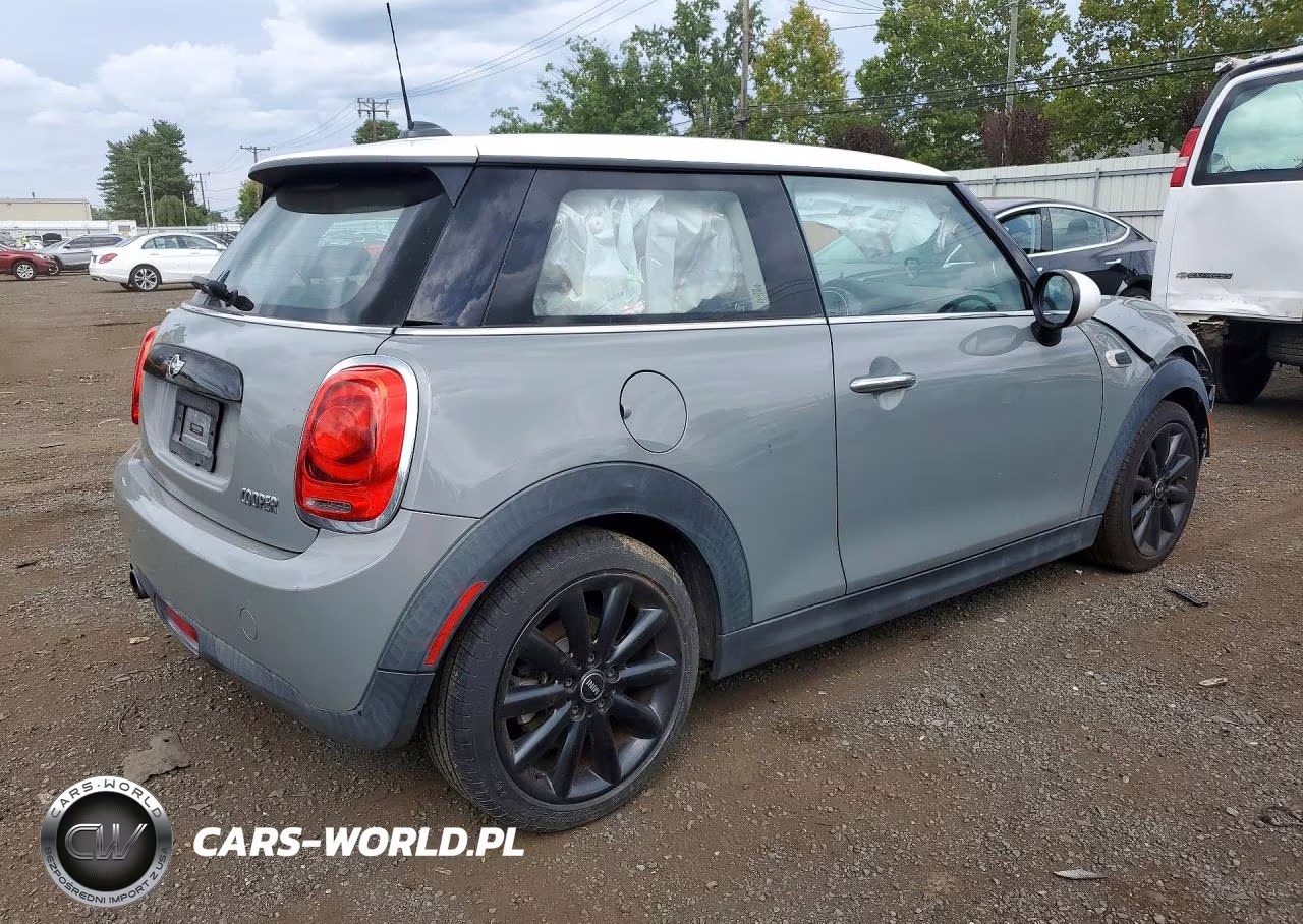 2016 Mini Cooper VIN:WMWXP5C51G3B76711 - 3